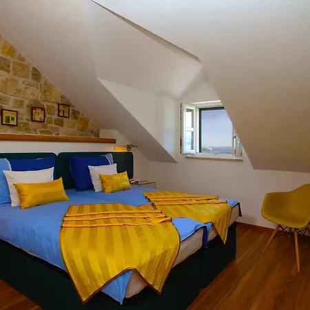 Allure Apartman *