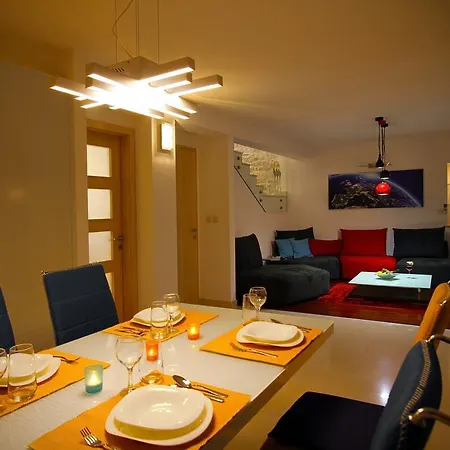 Apartment Allure *
