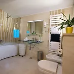 Allure Apartman *
